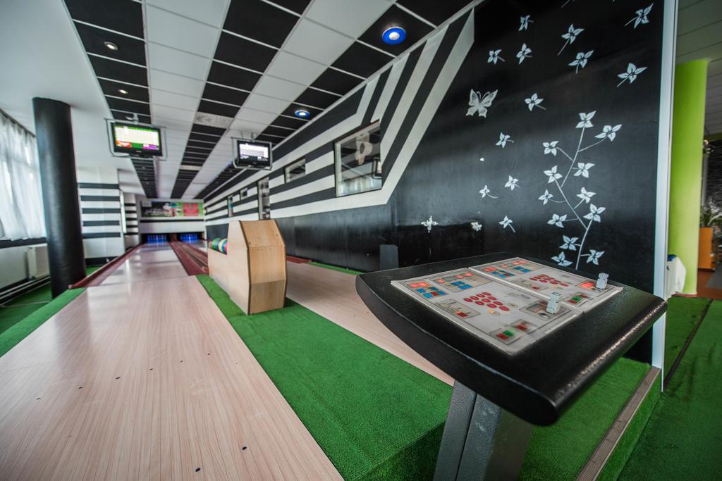 Plejsy Hotel Krompachy Bagian luar foto