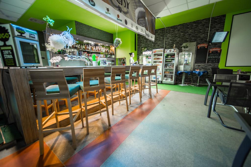 Plejsy Hotel Krompachy Bagian luar foto