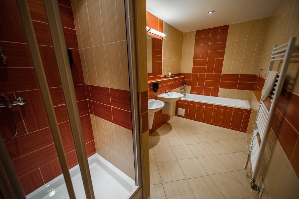 Plejsy Hotel Krompachy Bagian luar foto