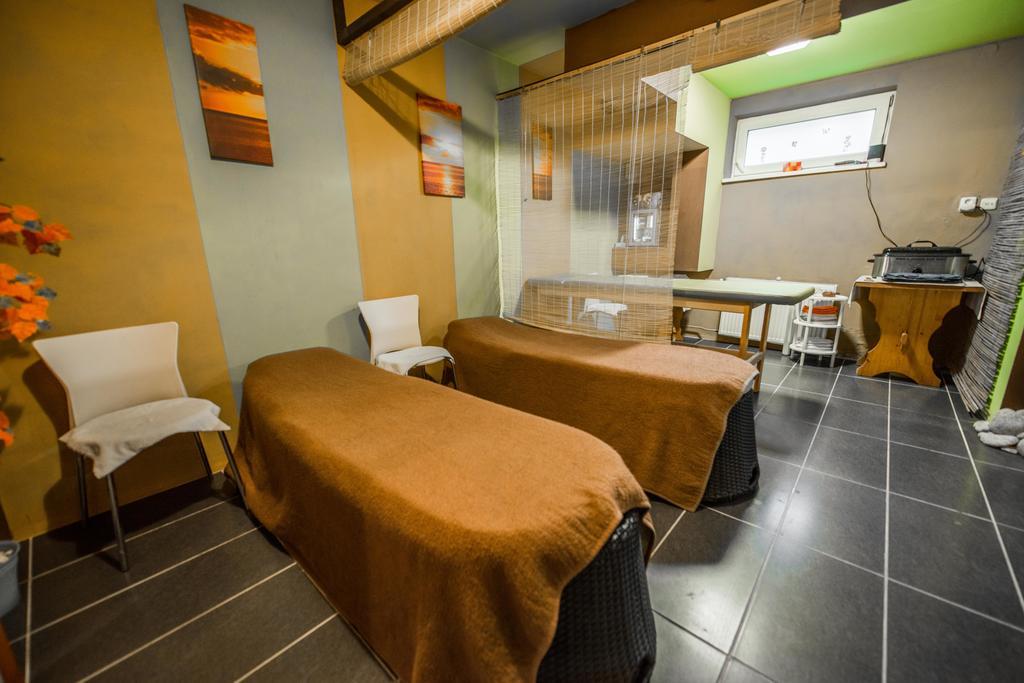 Plejsy Hotel Krompachy Bagian luar foto