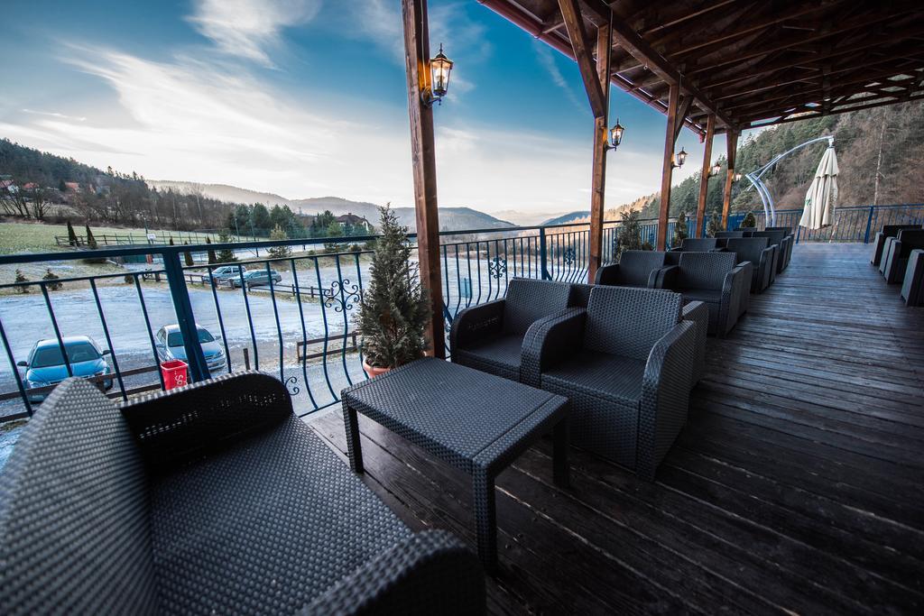Plejsy Hotel Krompachy Bagian luar foto