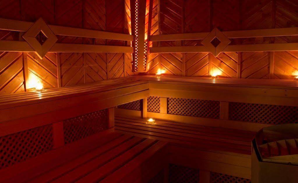 Plejsy Hotel Krompachy Bagian luar foto